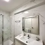 By Homing דירה טאווירה