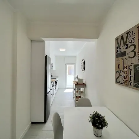 By Homing Apartment *